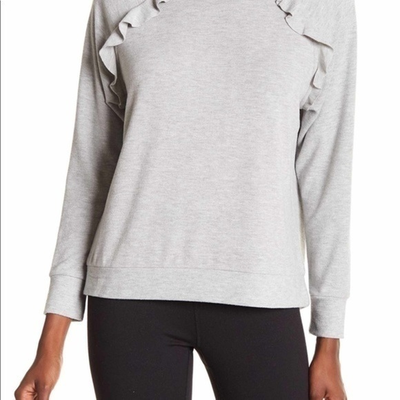 Betsey Johnson Ruffled Raglan Gray Pullover Sweater Size Small - Picture 2 of 8